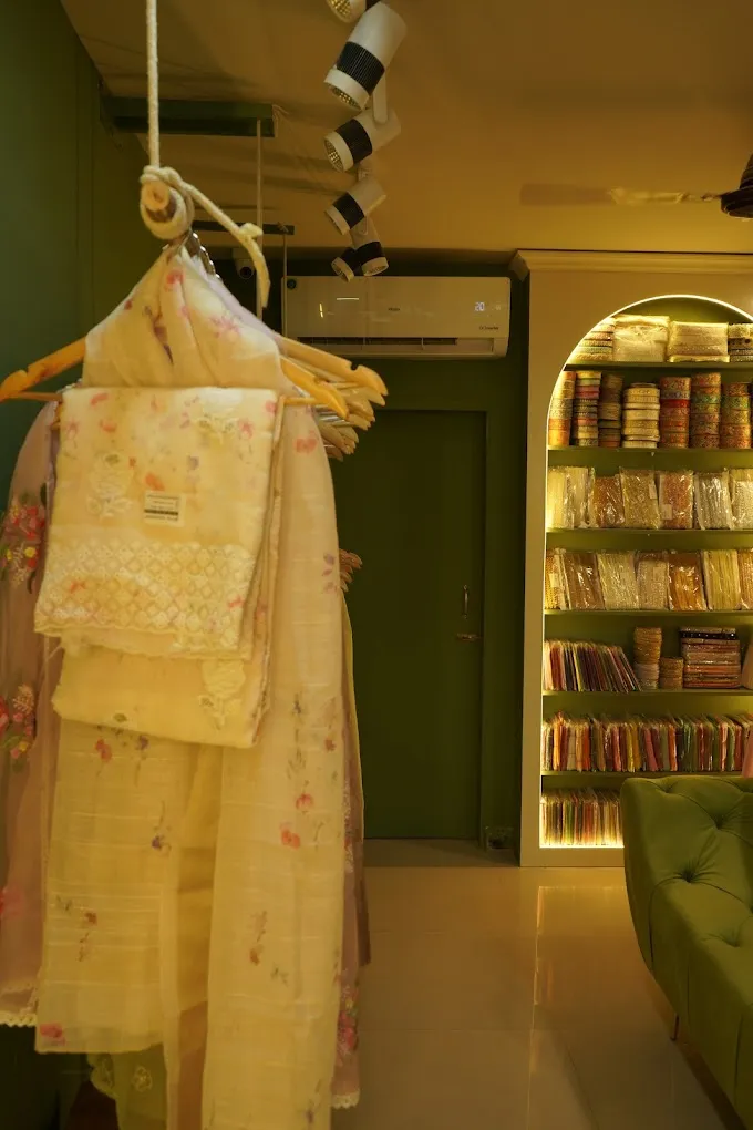 THE FABRIC STORE